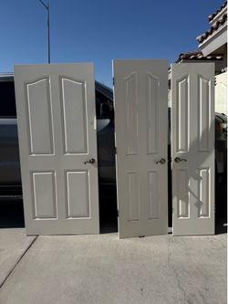8 house doors