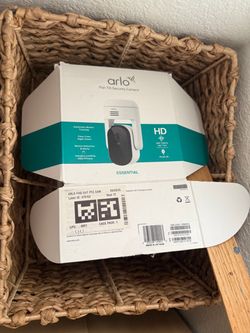 Arlo Essential Pan Tilt HD Security Camera