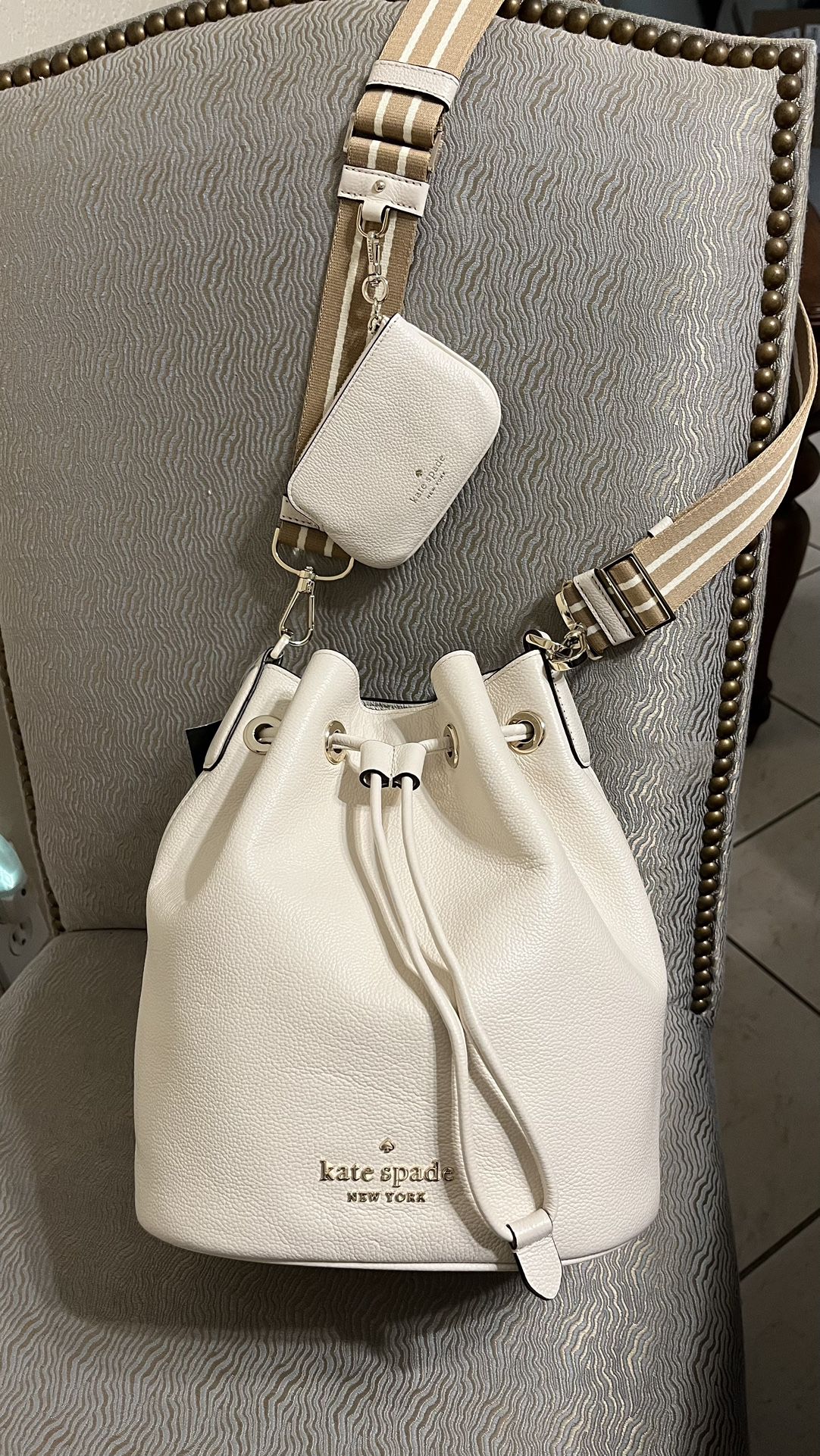 BRAND NEW Authentic Kate Spade Rosie Bucket Crossbody/Shoulder Bag for Sale  in West Palm Beach, FL - OfferUp