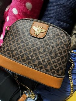 Women's Small Brown Crossbody Purse, Gold Chic Bee Design W/coin wallet