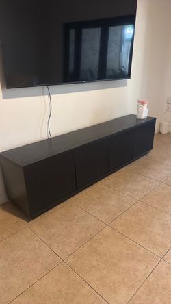 Tv console