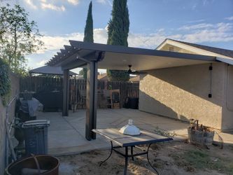 Looking Helper,ayudante Installing Alluminum Patio Covers 