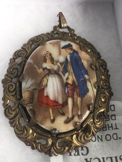 VINTAGE TO FASHION OLD PRETTY PENDANT