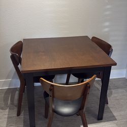Table with 3 chair