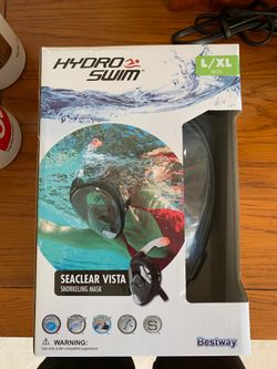 Snorkeling mask