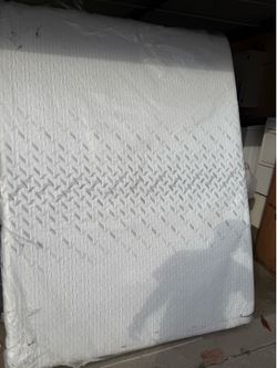 Queen size bed mattress nectar classic memory foam cooling medium firm Serta Sealy Beautyrest world class black Casper snow dream cloud helix ultra lu