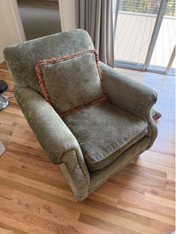 Green arm chair - good condition