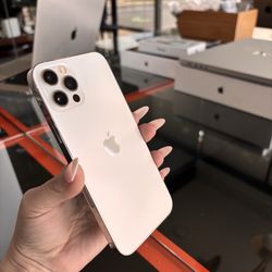 Apple iPhone 12 Pro 128GB! Unlocked to any company! 90 day warranty! We offer financing!