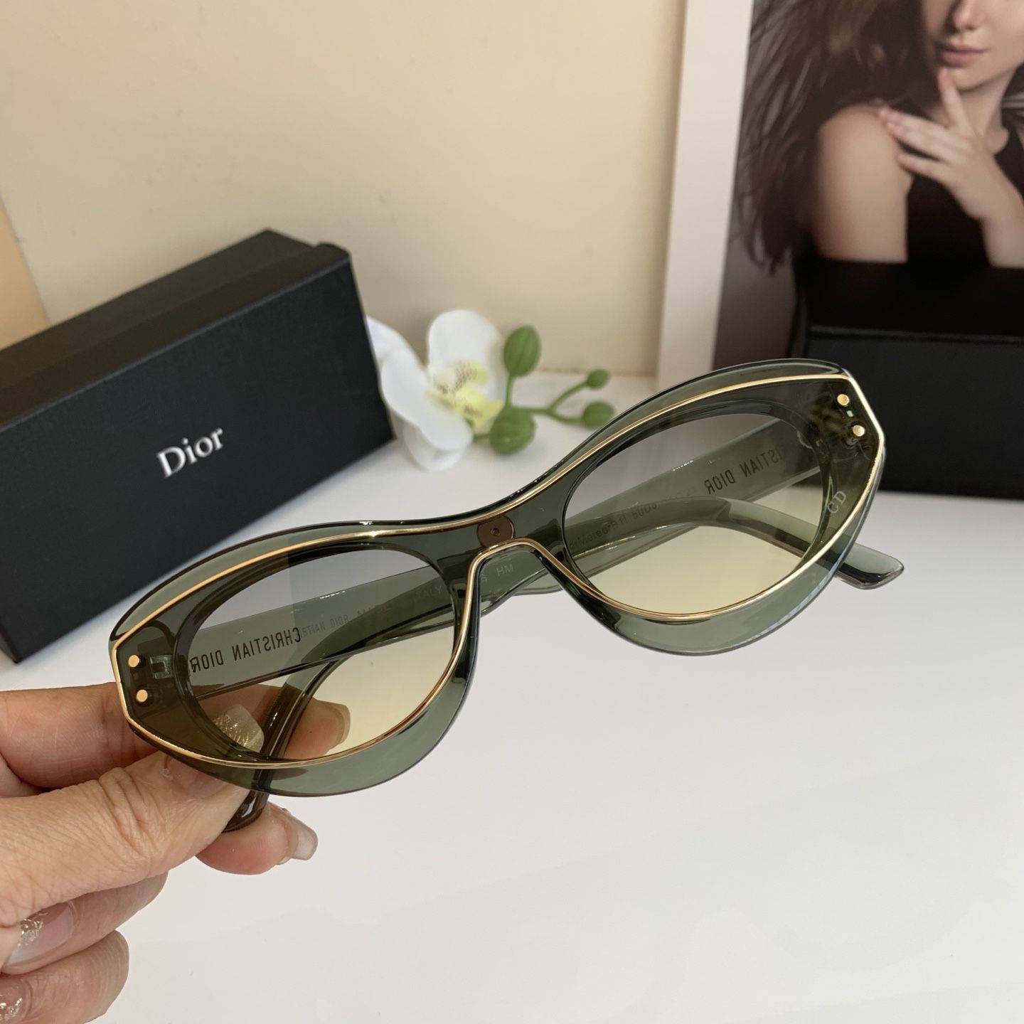 Diormeteor Bli Green Cat Eye Sunglasses