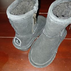 Black Bear Paw Boots