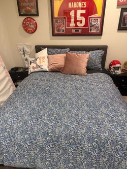 Queen Bedroom Set - Black & Gray