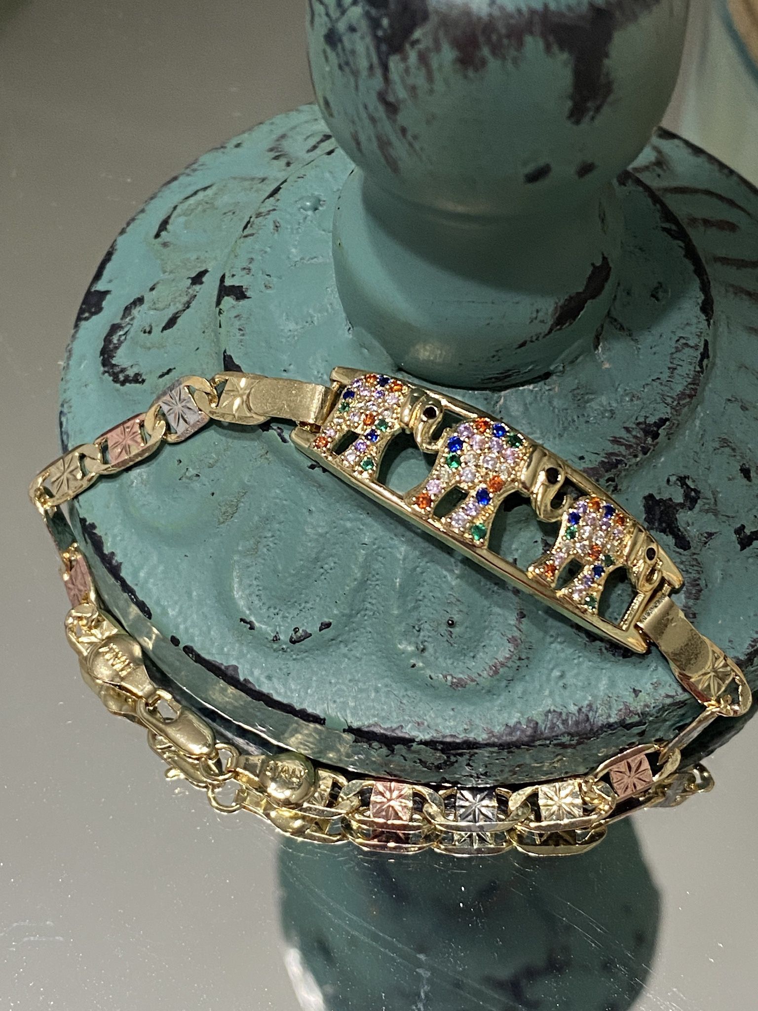 Tricolor Bracelet With Elephants And Multicolored Stones 7” 5mm