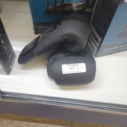Black 8oz Boxing Cobra Gloves 