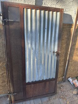 Portón De Metal 