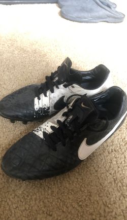 Old Nike tiempos soccer cleats size 10