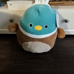 SQUISH MELLOW PLUSH BRAND NEW