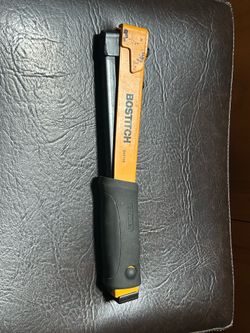 Manual slap stapler