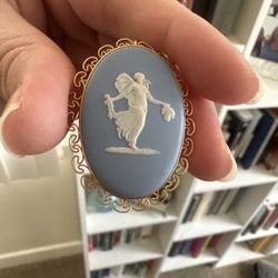 Vintage 1971 Wedgwood Blue Jasperware Cameo - Gold Filled Brooch / Pendant