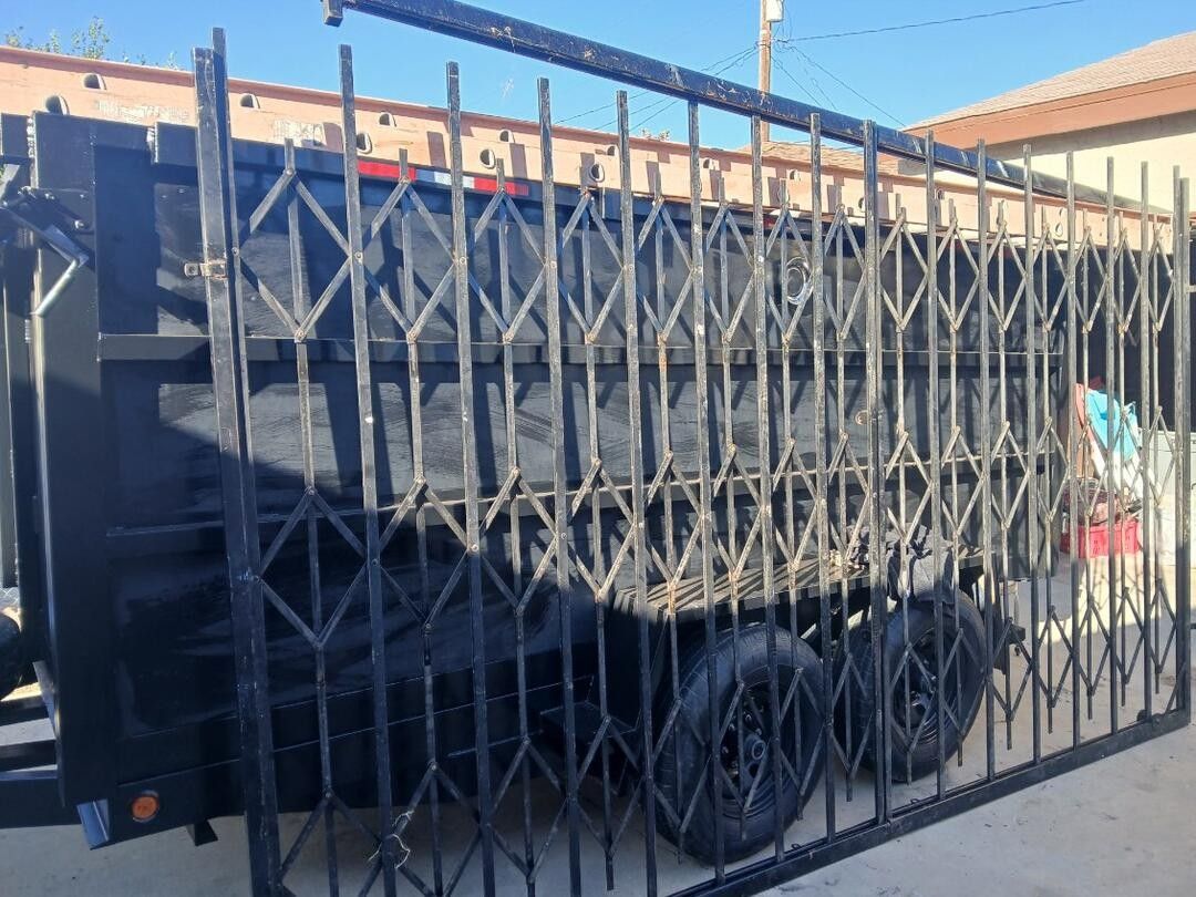 SECURTIY GATE..