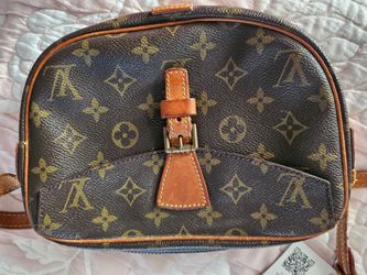 LV purse