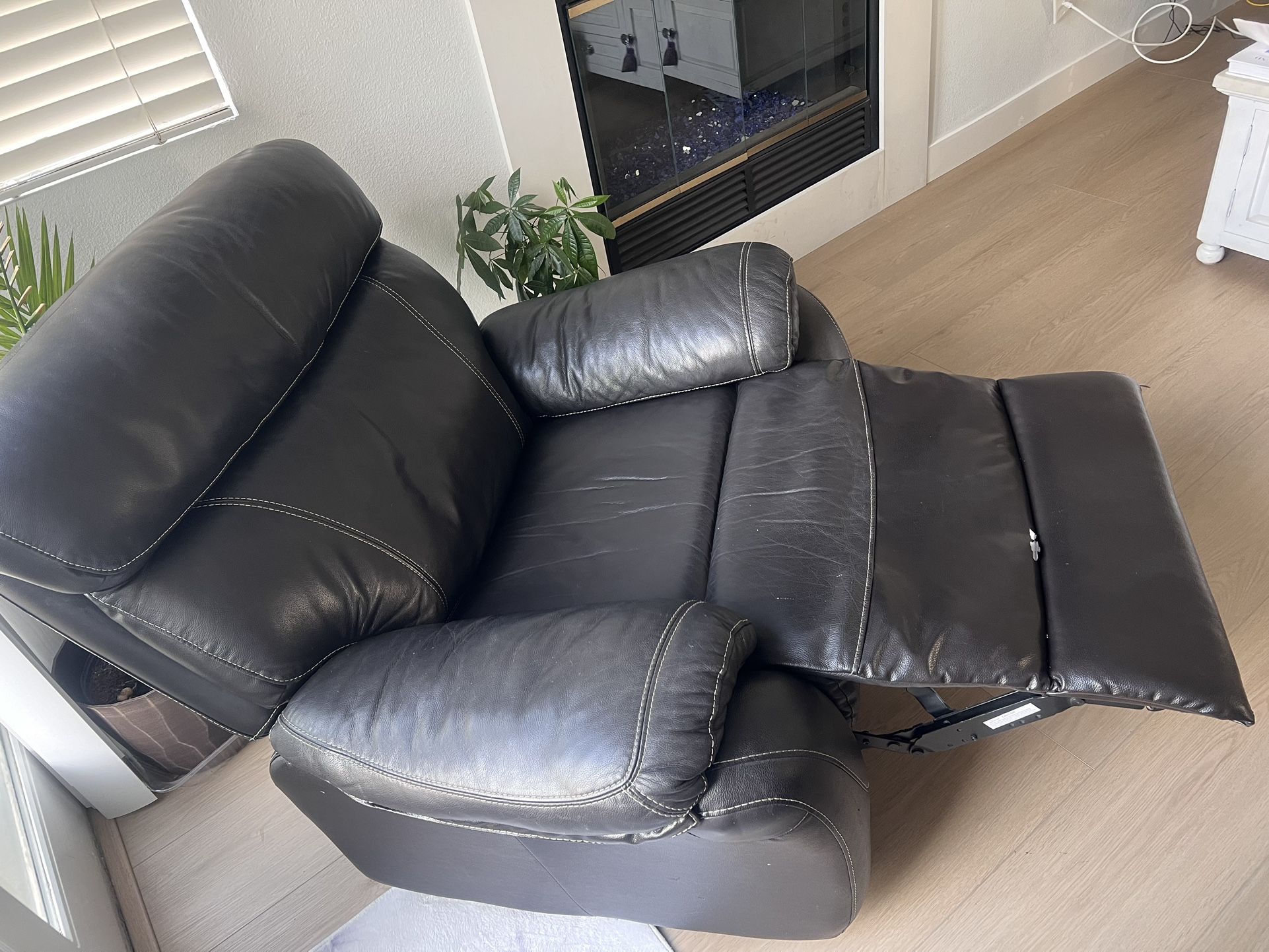 Jerome Leather Recliner