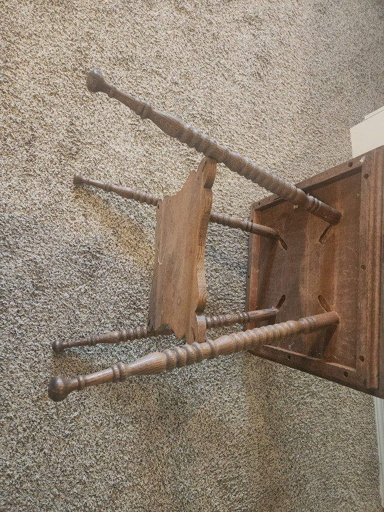 End Table/ SIDE TABLE