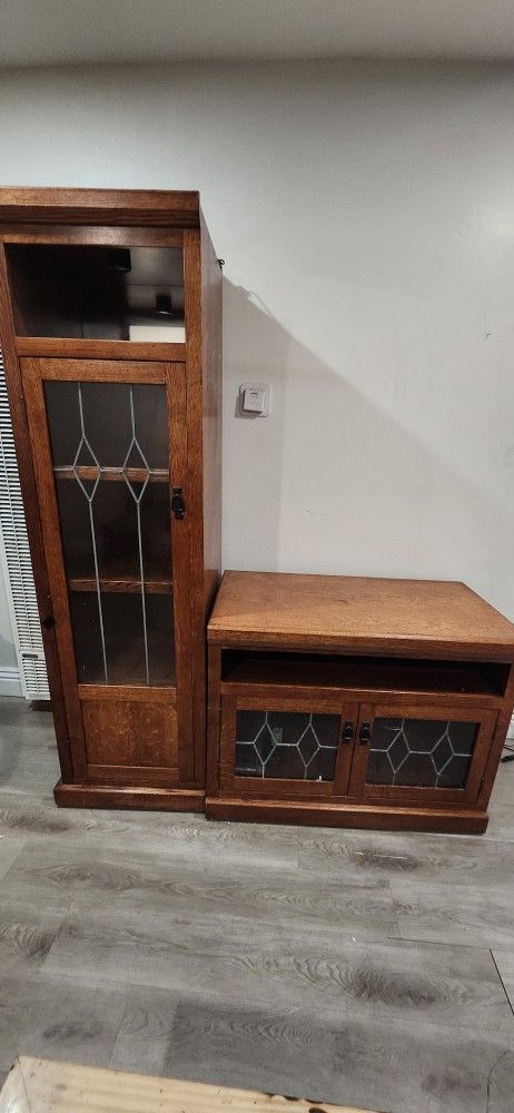 Currio Cabinet And Matching Cradenza