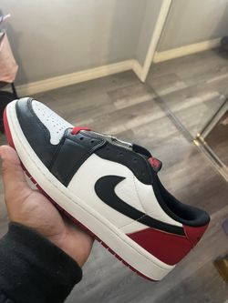 Jordan 1 Black Toe Size 9.5 