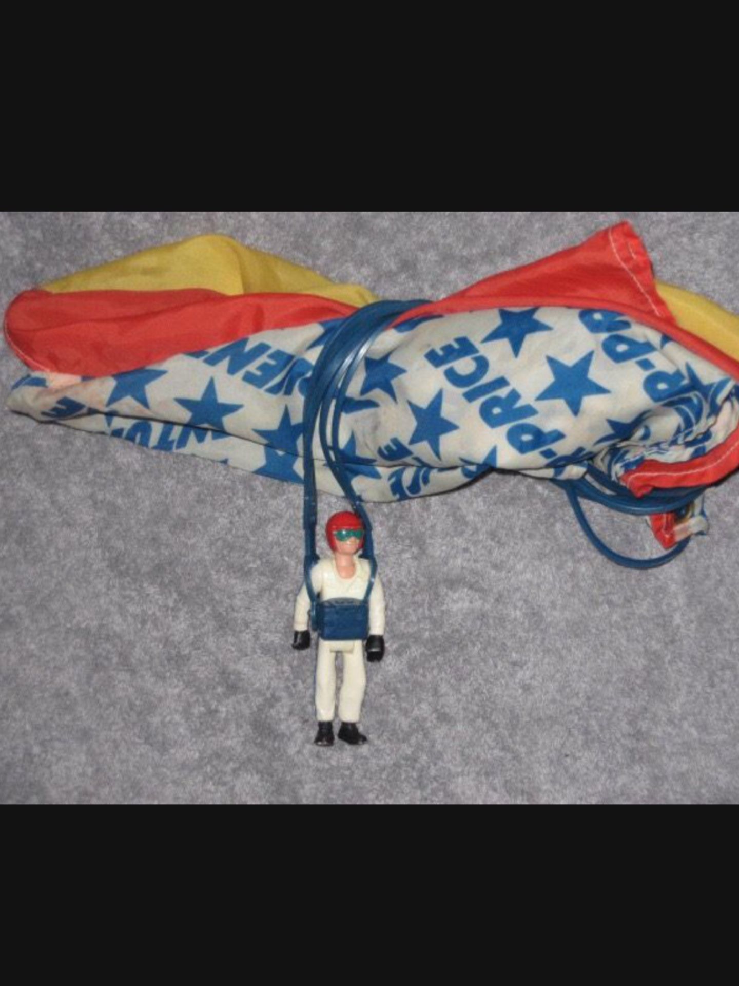 1975 Fisher Price Adventure People Parachute Skydiver. Throw it on the air and watch it gently glide down. For pickup in Tampa. Cash only.