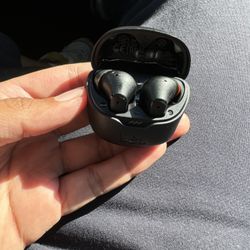 Headphone 