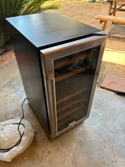 Wine Cooler 15" 18 bottles