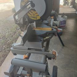 Dewalt 12 Inch Miter Saw With Portable Stand