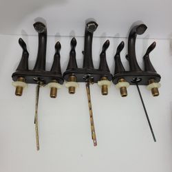 Faucets MOEN Bronze Finish Faucets, 2 Handle Levers