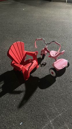 Trike and two seats