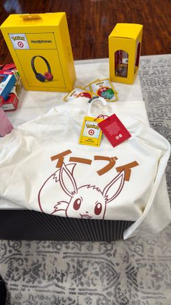 Eevee Graphic Short Sleeve Crewneck T-Shirt - Pokemon x Target