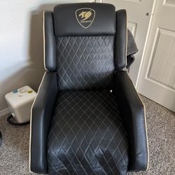 Cougar Gaming Recliner 
