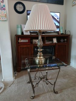 Lamp, brass -perfect condition with shade