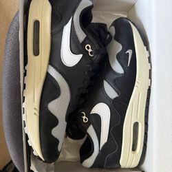 Patta air max black Size 9