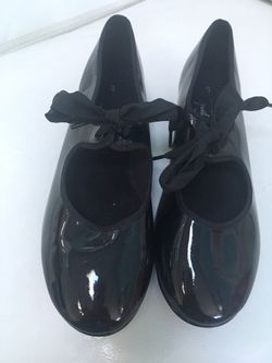 Size 3 tap shoes