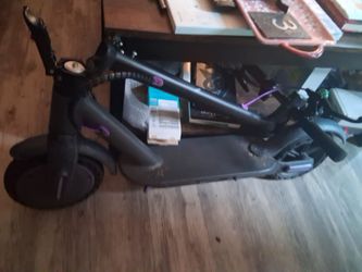 NINEBOT Electric Scooter great condition goes 18 mph
