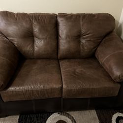 Loveseat 