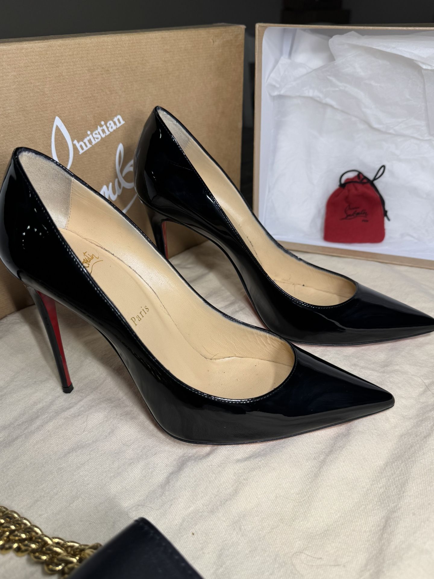 Red bottoms 