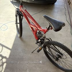 24” 18 Speed Mountain Bike 