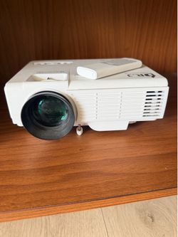 DR. J Professional HI-04 Mini Projector — 1080p Supported