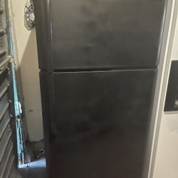 Black refrigerator works great I sell them all the time