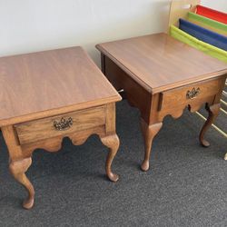 Two vintage rare matching Queen Anne side tables 