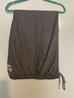 6 Female Scrub Pant / Size Large / Few Colors Available / Well Cared For 
