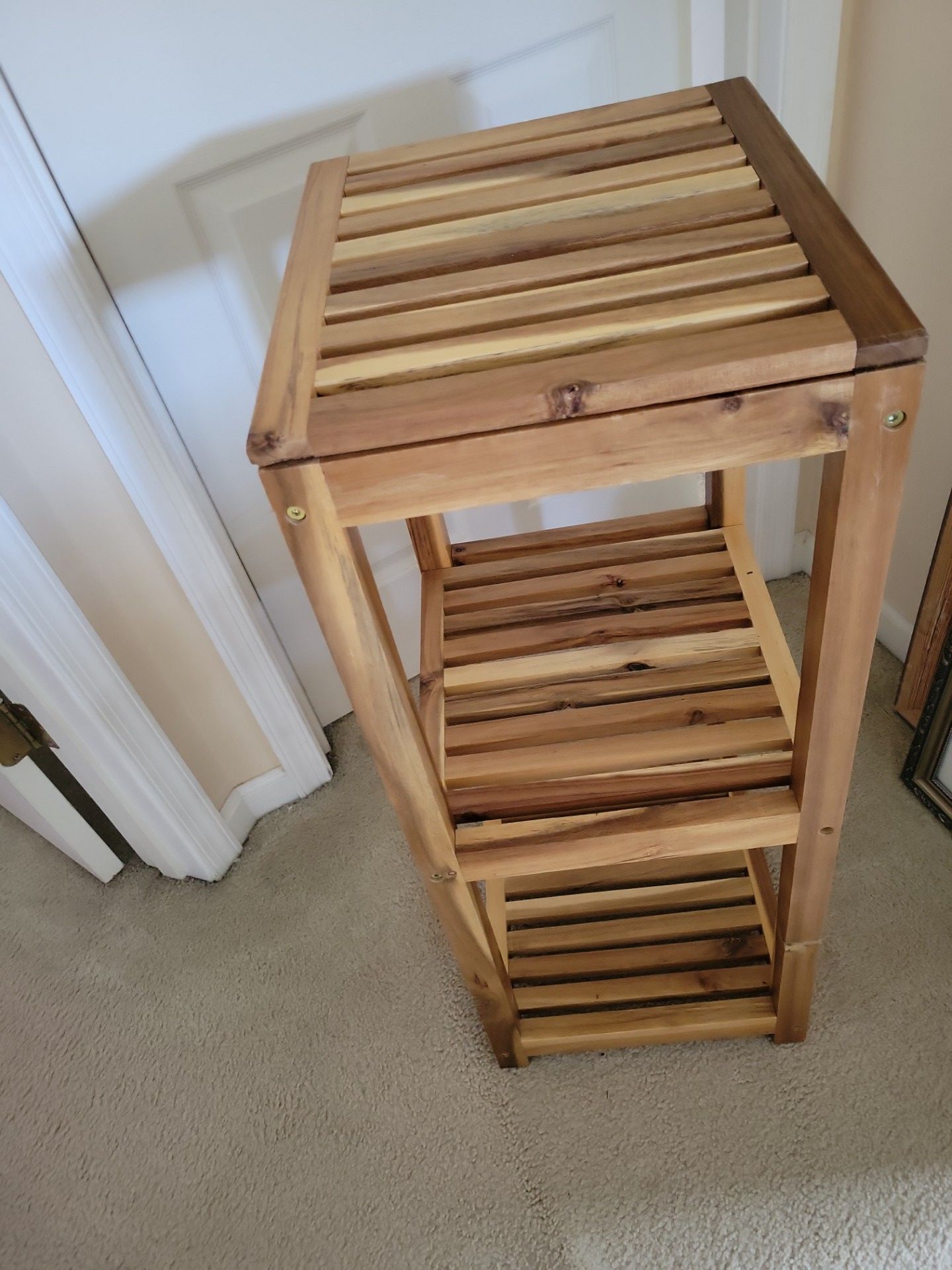 Wood shelfs