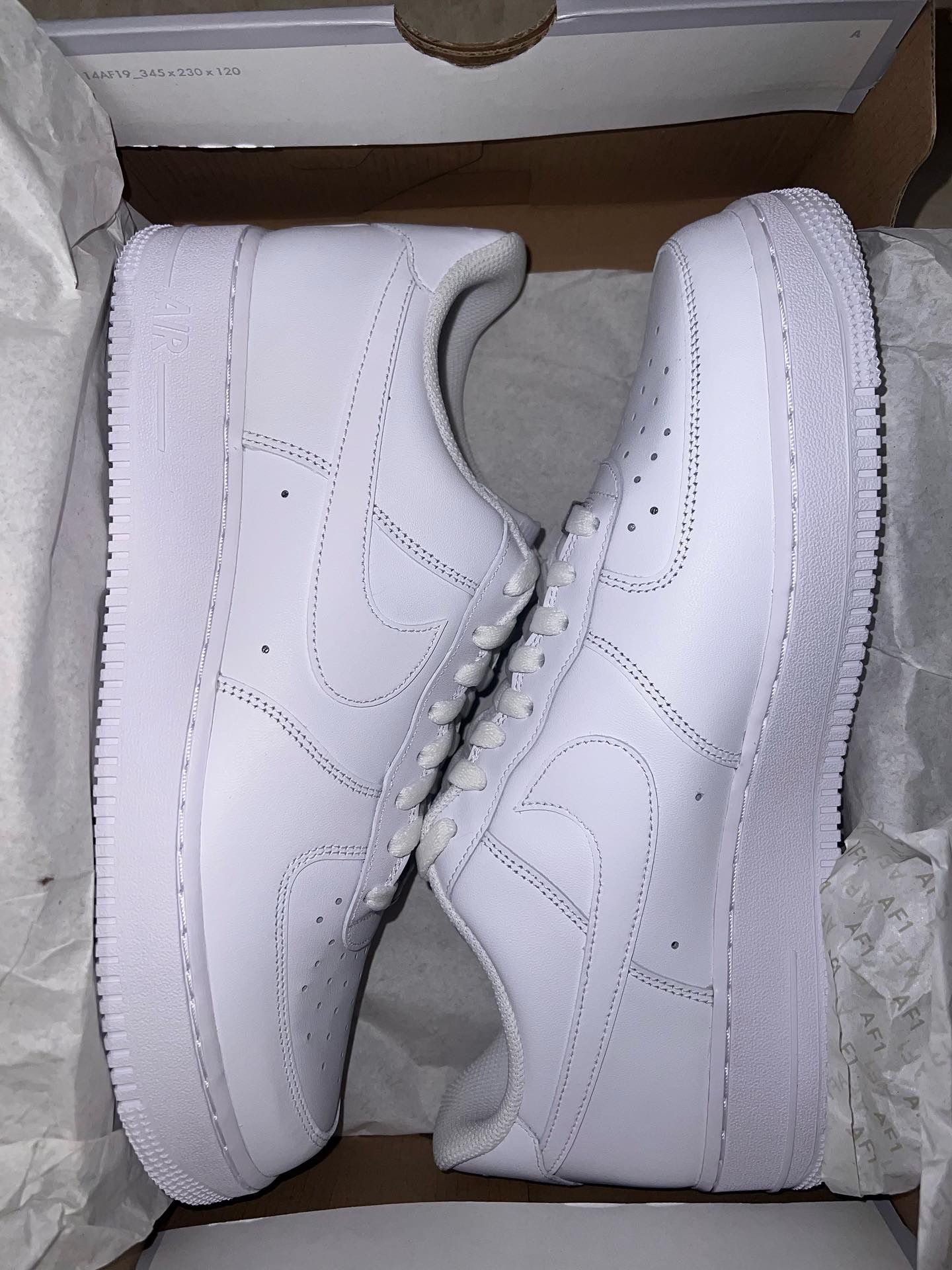 Nike Air Force 1 Men Size 9 for Sale in Newark, NJ - OfferUp