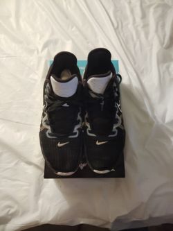 Lebron Witness 6 Black & White !!NO BOX!!